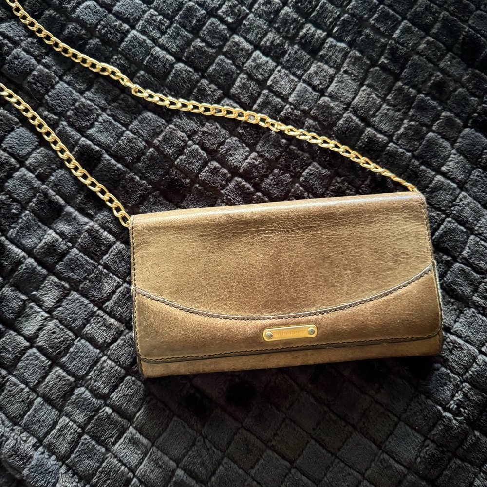 Brown Burberry Wallet on a chain 🤎